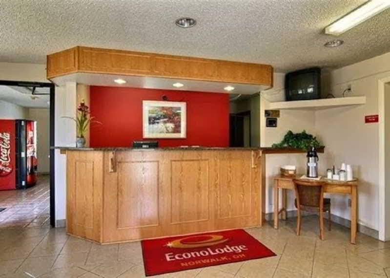 Econo Lodge Norwalk Dış mekan fotoğraf