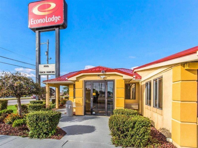 Econo Lodge Norwalk Dış mekan fotoğraf