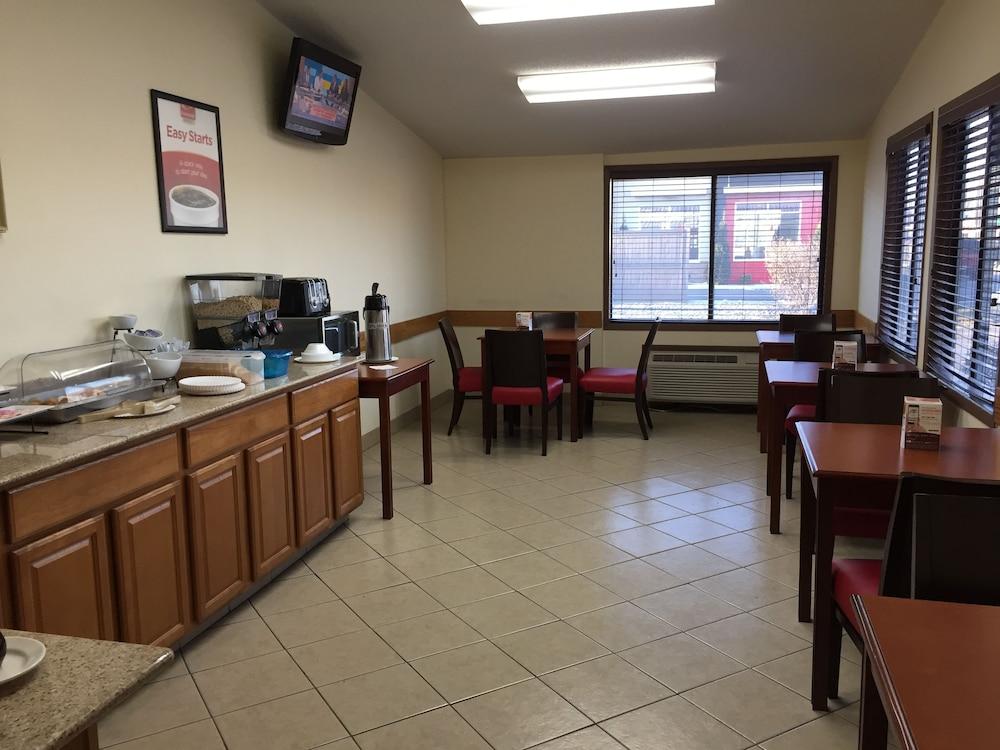 Econo Lodge Norwalk Dış mekan fotoğraf