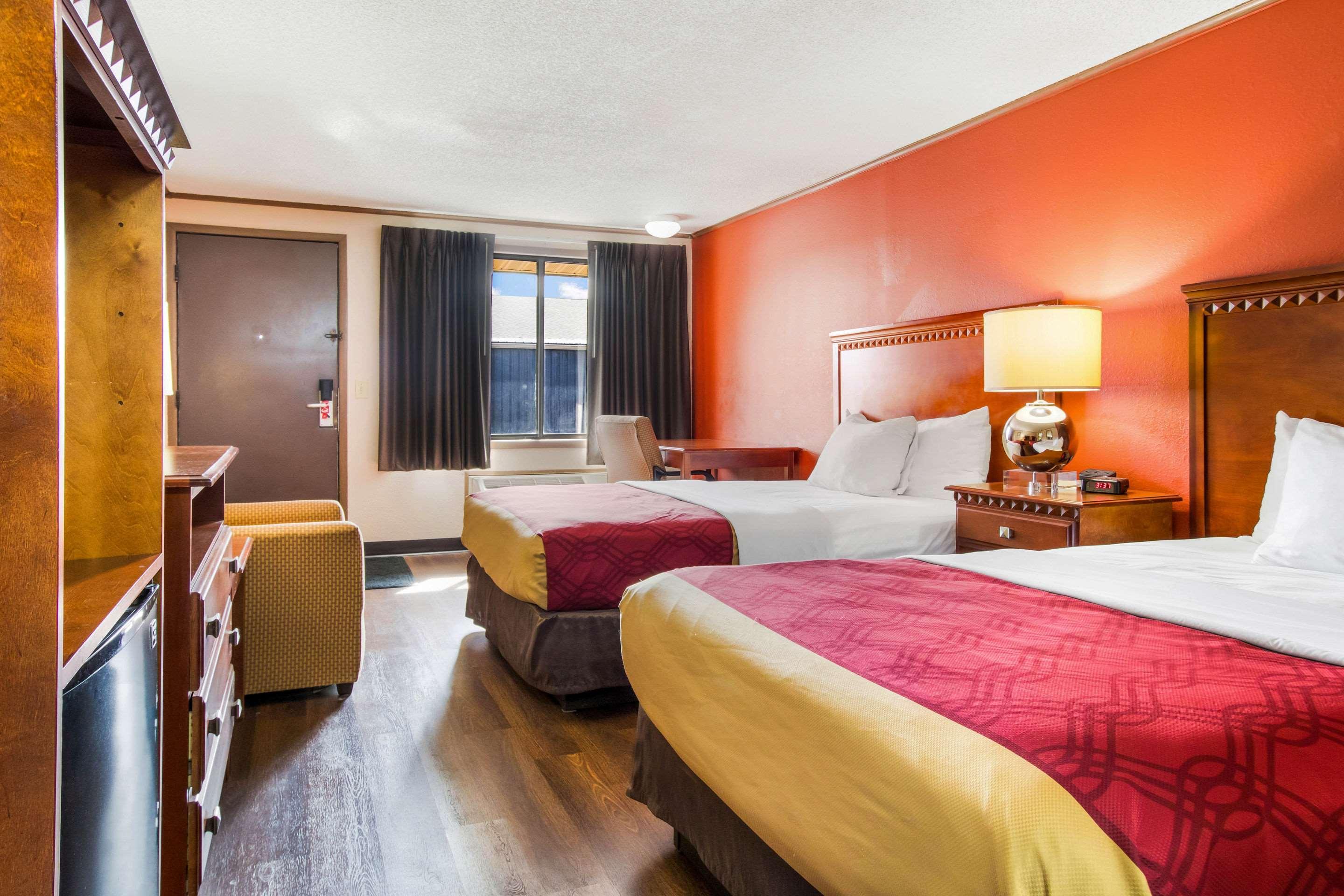Econo Lodge Norwalk Dış mekan fotoğraf