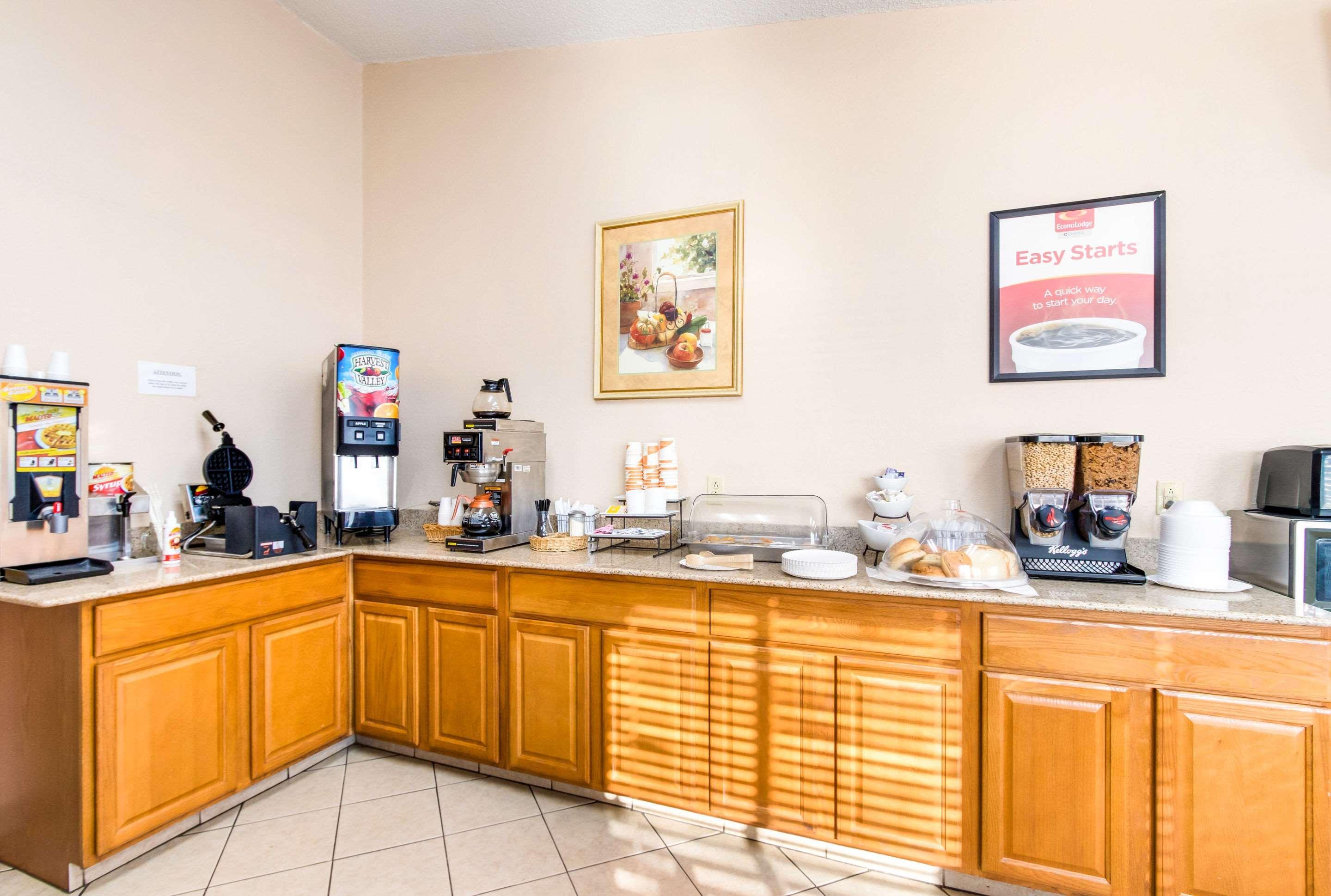 Econo Lodge Norwalk Dış mekan fotoğraf