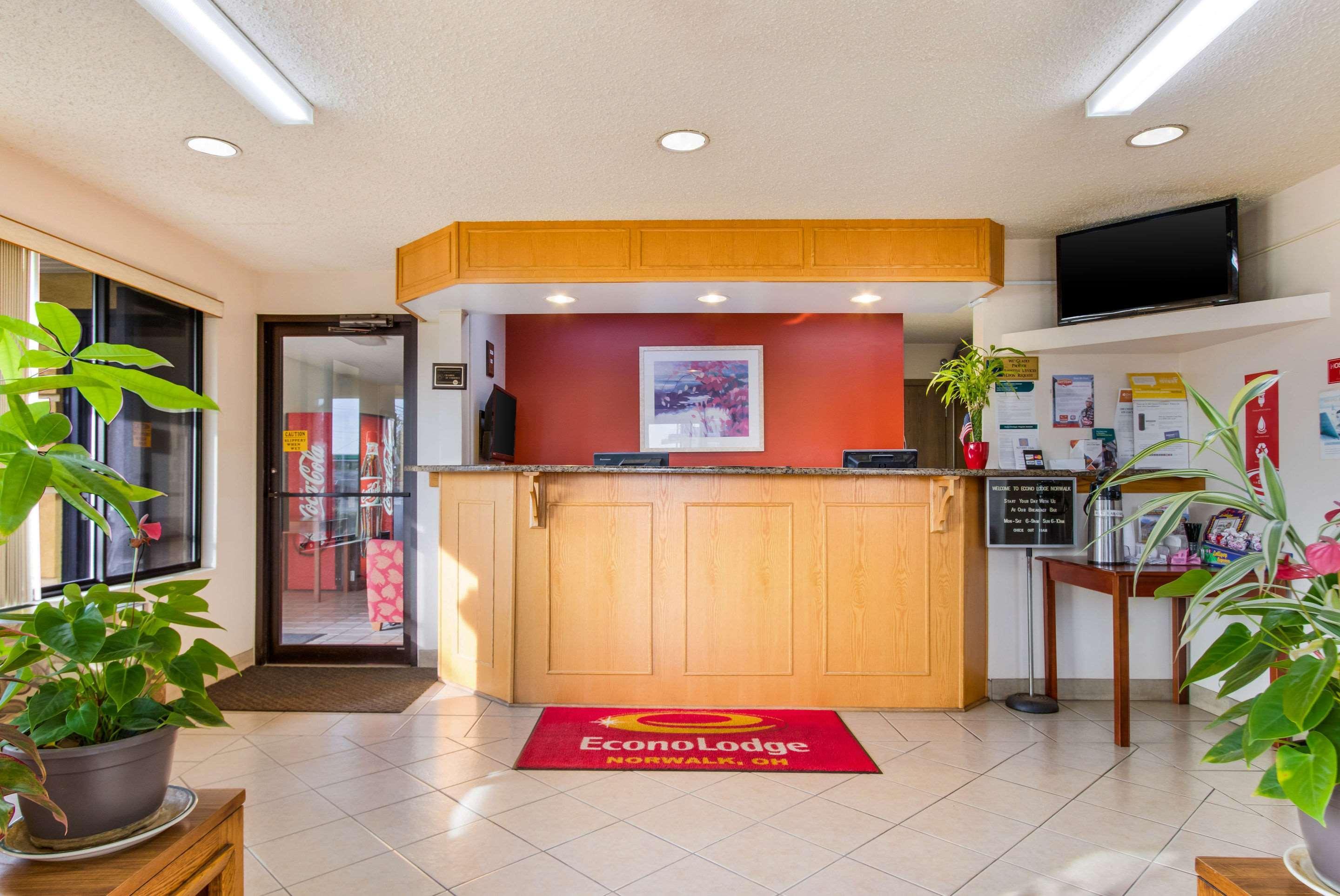 Econo Lodge Norwalk Dış mekan fotoğraf