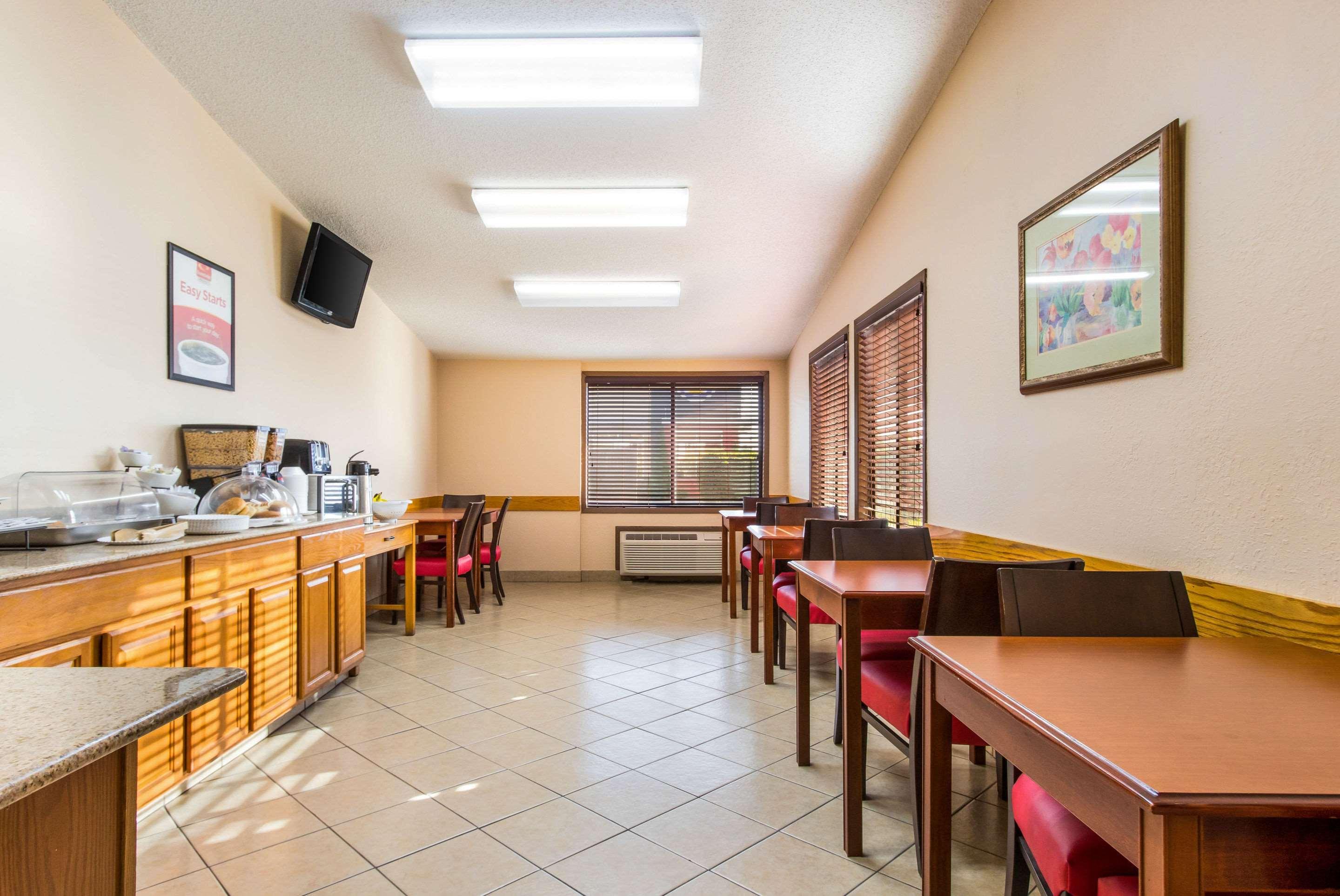 Econo Lodge Norwalk Dış mekan fotoğraf