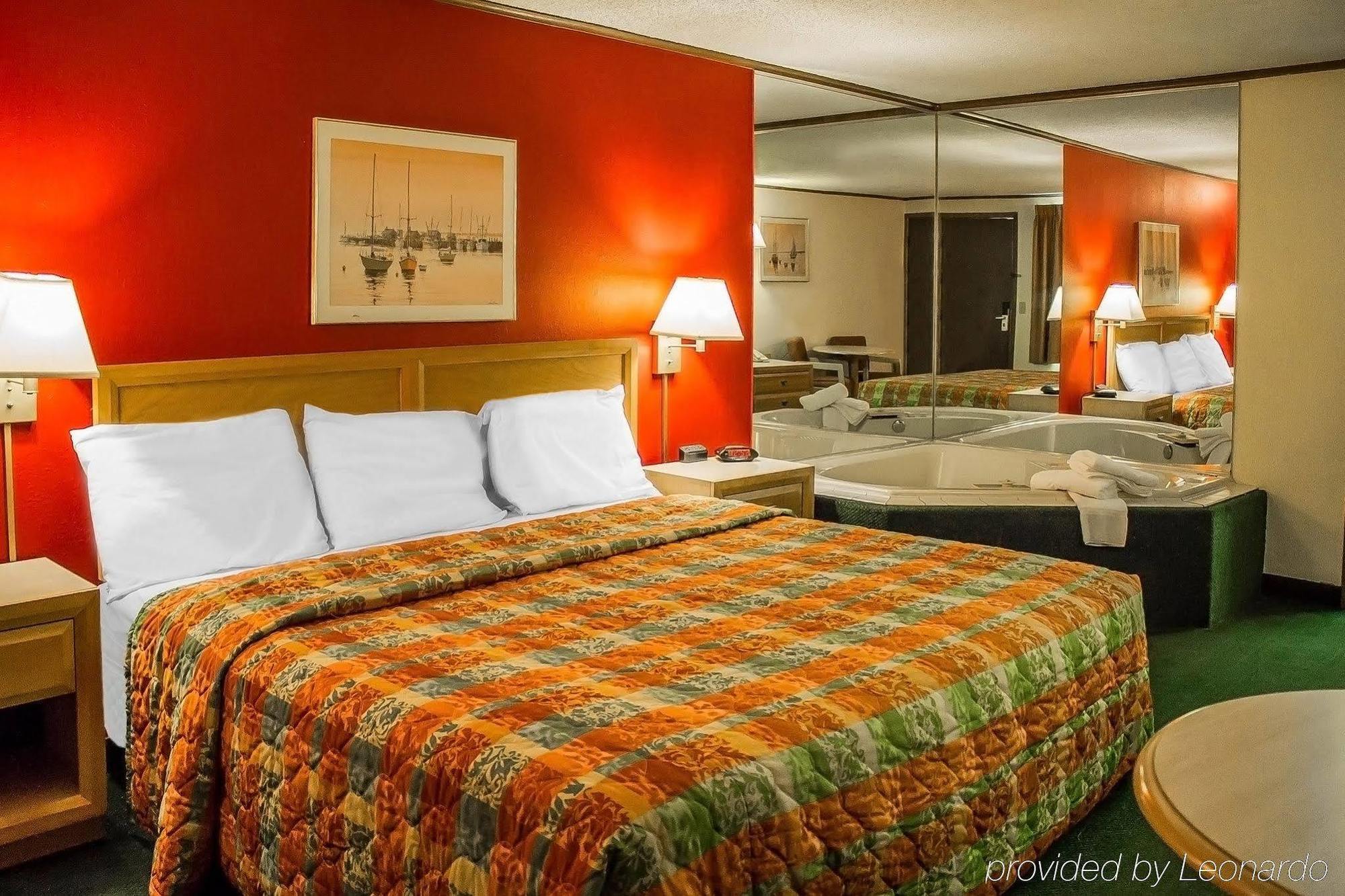 Econo Lodge Norwalk Dış mekan fotoğraf