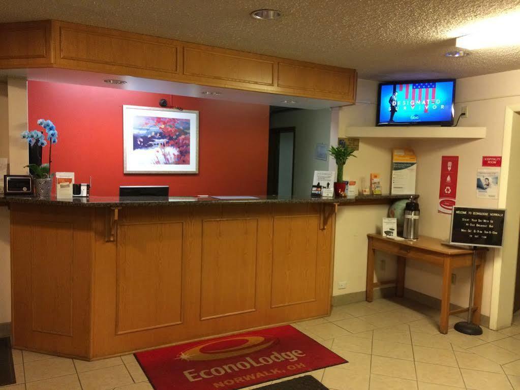 Econo Lodge Norwalk Dış mekan fotoğraf